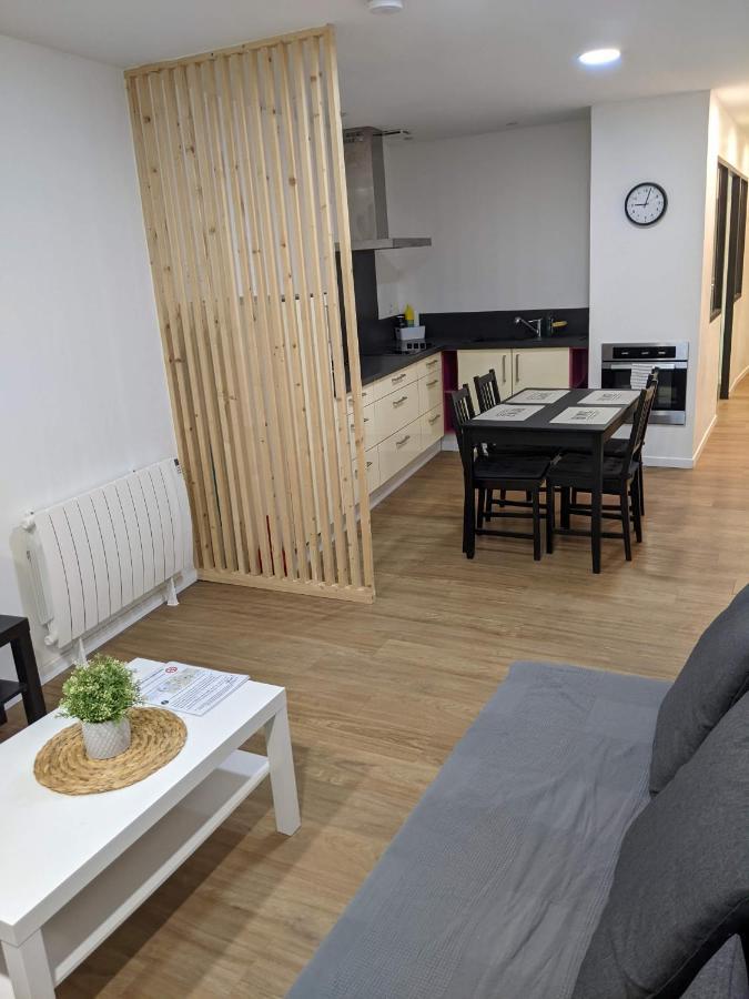 Appartement 10A - Rdc-Centre Ville-Local Velo Malestroit Exterior photo